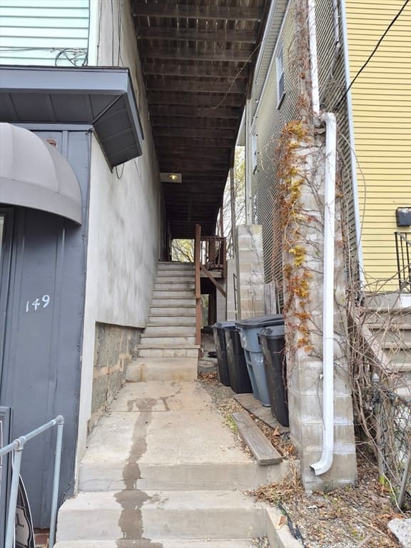 149 Washington St, Peabody MA 01960 photo 5