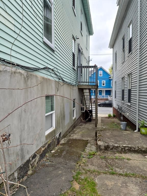 149 Washington St, Peabody MA 01960 photo 8
