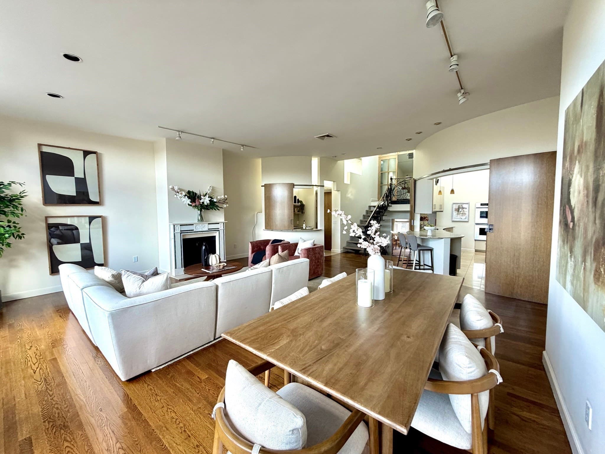 Condominium at 414 Beacon St, Boston MA 02115, photo 9 of 27