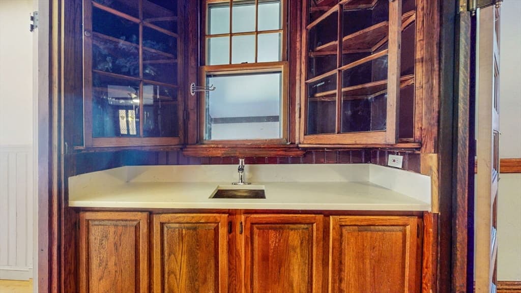 Single Family Residence at 36 Dexter Rd, Newton MA 02460, Newton, photo 10 of 32