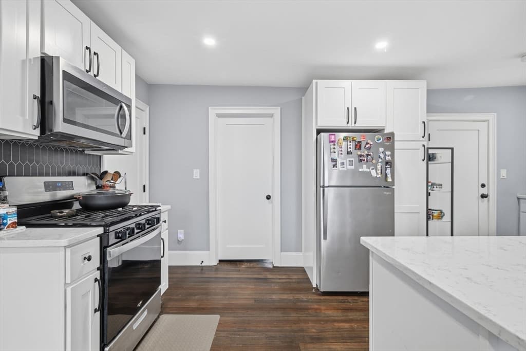 Condominium at 16 Cloutman St # 2, Salem MA 01970, photo 7 of 20
