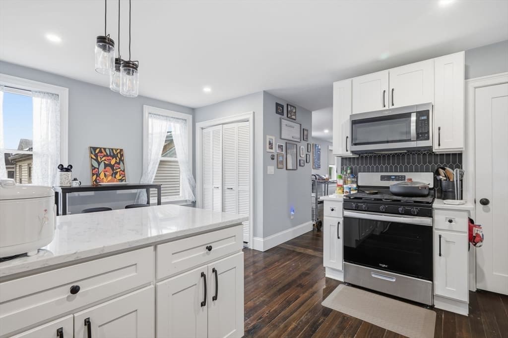 16 Cloutman St # 2, Salem MA 01970