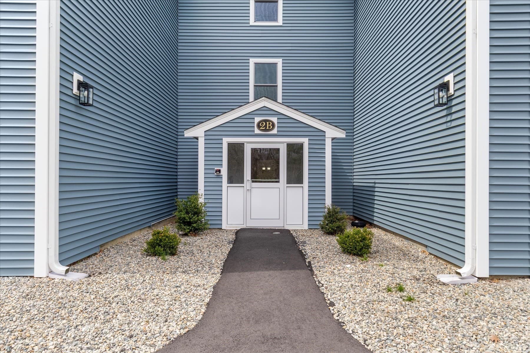 Condominium at 2 Marc Dr, Plymouth MA 02360, photo 3 of 34
