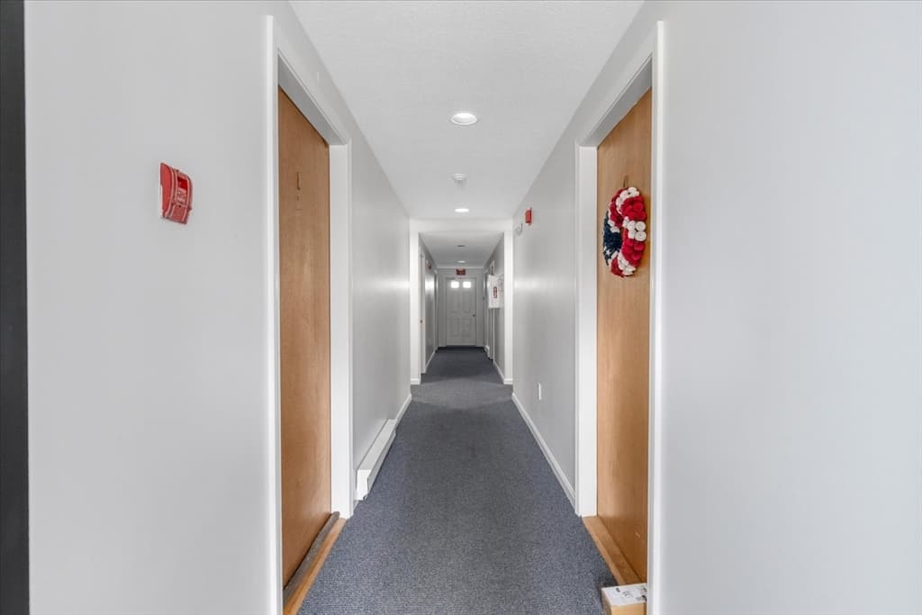 Condominium at 2 Marc Dr, Plymouth MA 02360, Plymouth, photo 4 of 34