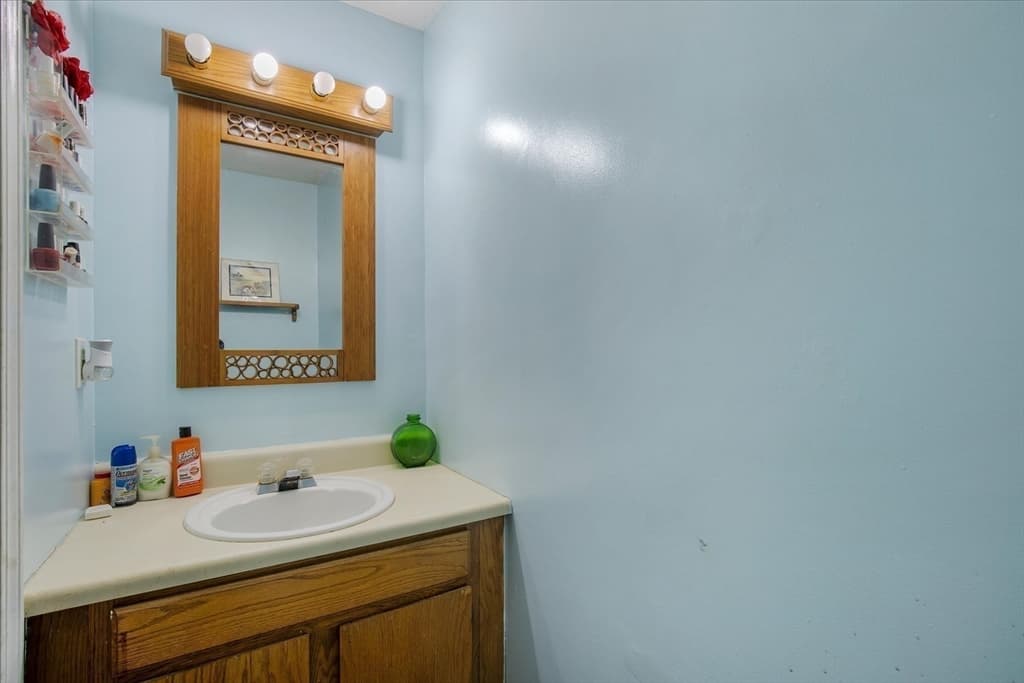 Condominium at 2 Marc Dr, Plymouth MA 02360, Plymouth, photo 21 of 34