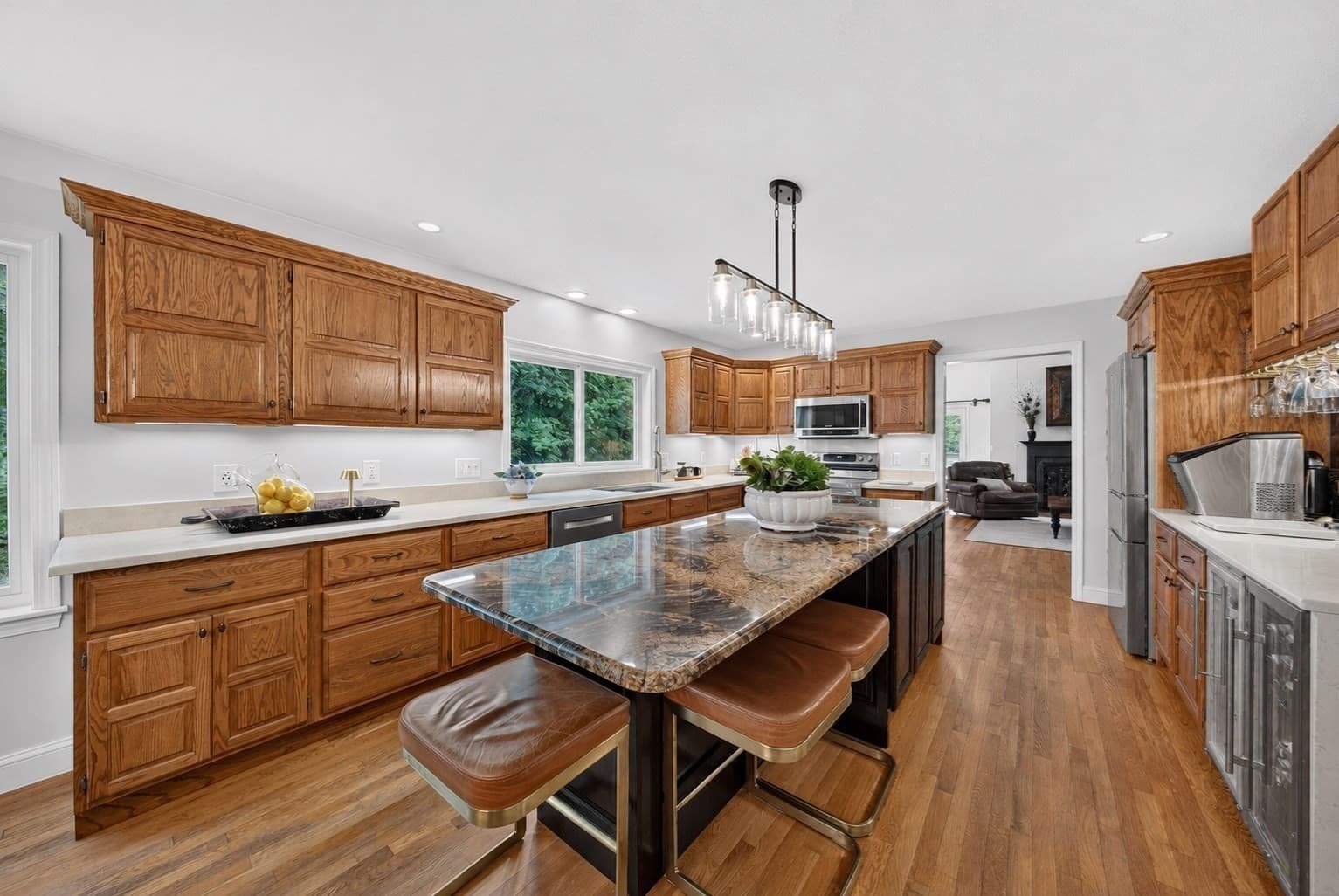 Single Family Residence at 19 Pheasant Lane, Topsfield MA 01983, Topsfield, photo 11 of 42
