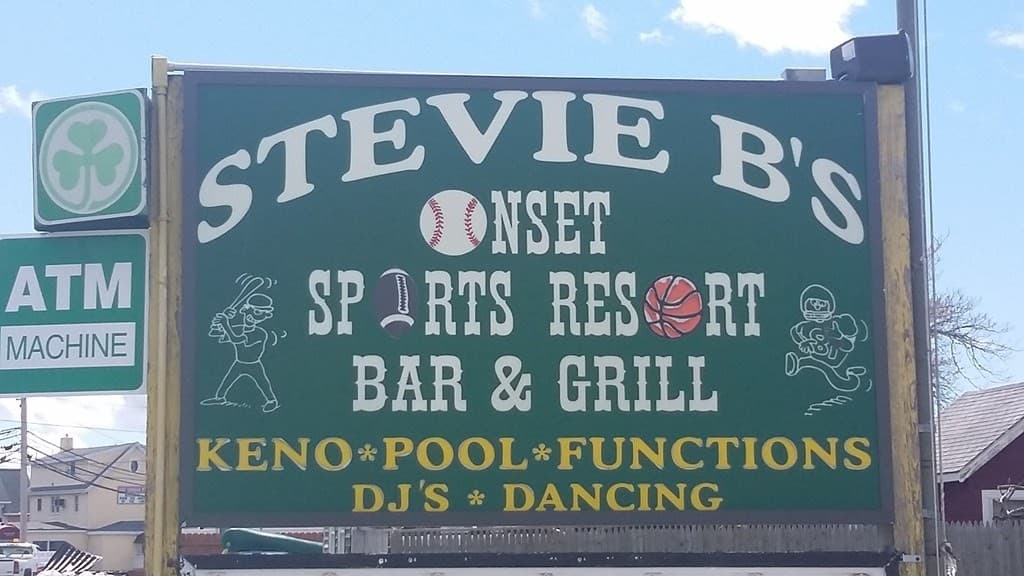 270 Onset Ave, Wareham MA 02571