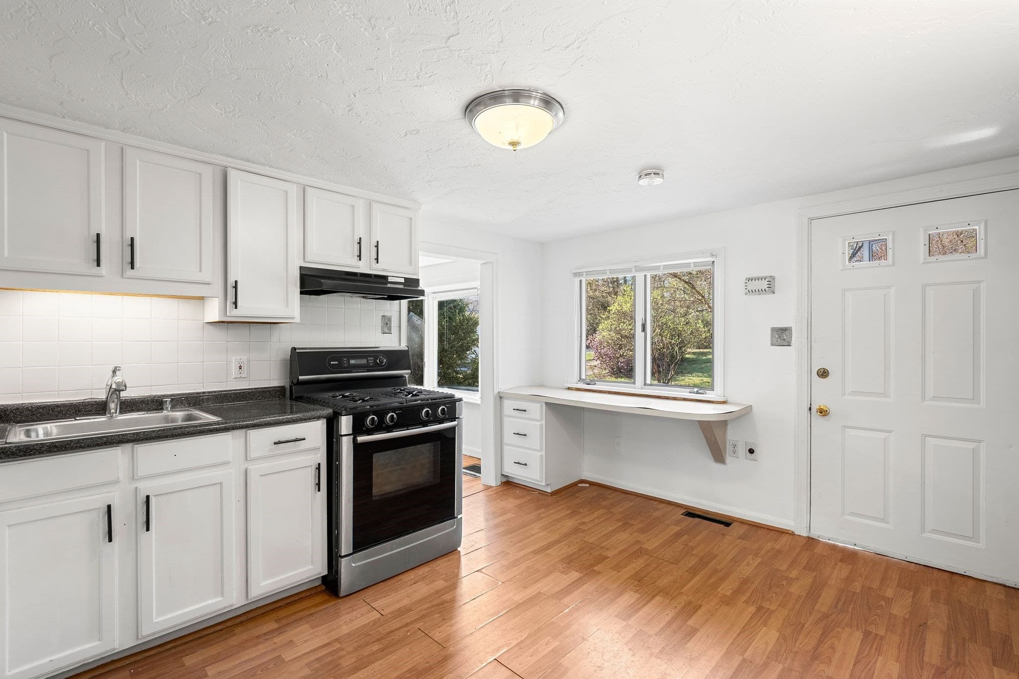 Single Family Residence at 203 High Street, Hingham MA 02043, photo 9 of 21