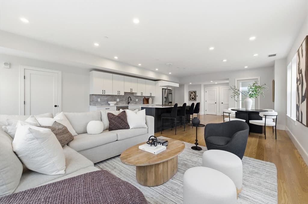 Condominium at 421 High St # 309, Medford MA 02155, Medford, photo 6 of 27