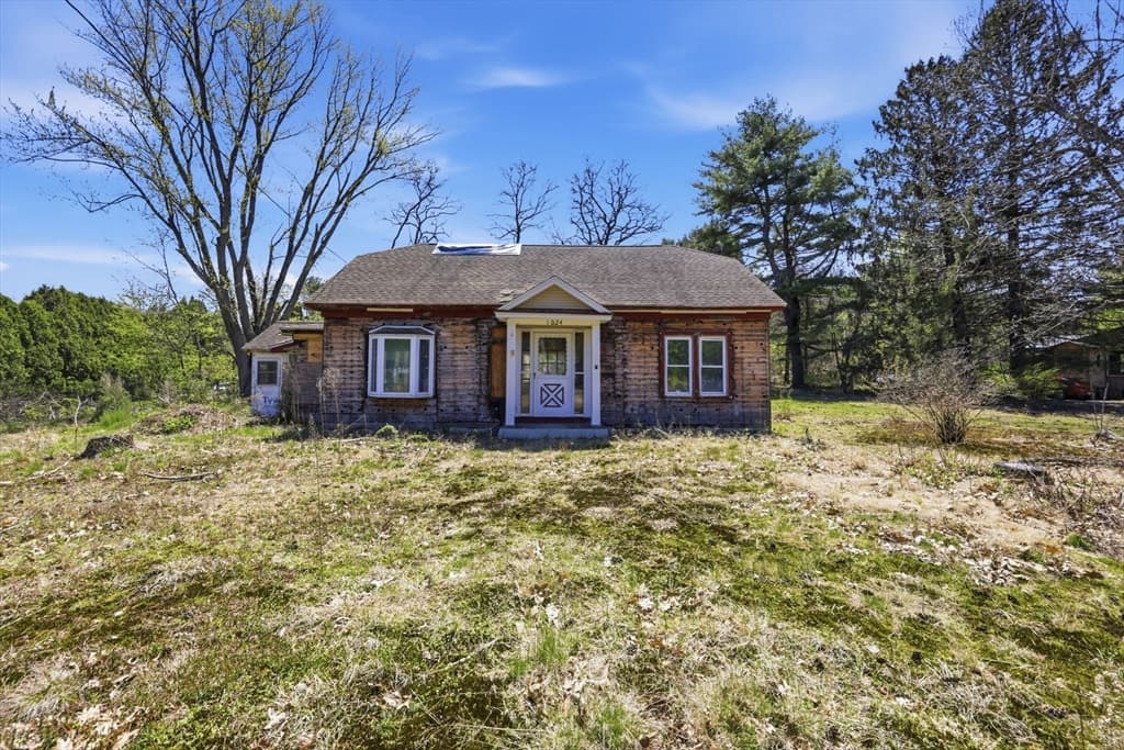1024 Westhampton Rd, Northampton MA 01062 photo 2