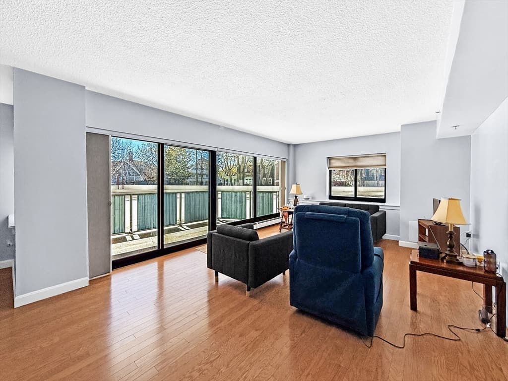 300 Lynn Shore Dr # 203, Lynn MA 01902 photo 10