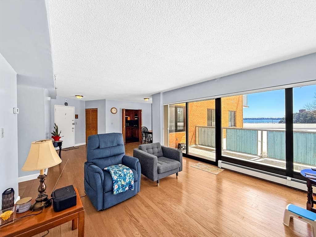 300 Lynn Shore Dr # 203, Lynn MA 01902 photo 8