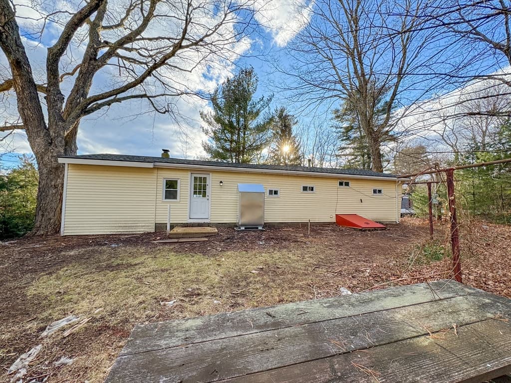 Mobile Home at 16 School House Cross Rd, Brookfield MA 01506, Brookfield, photo 37 of 39