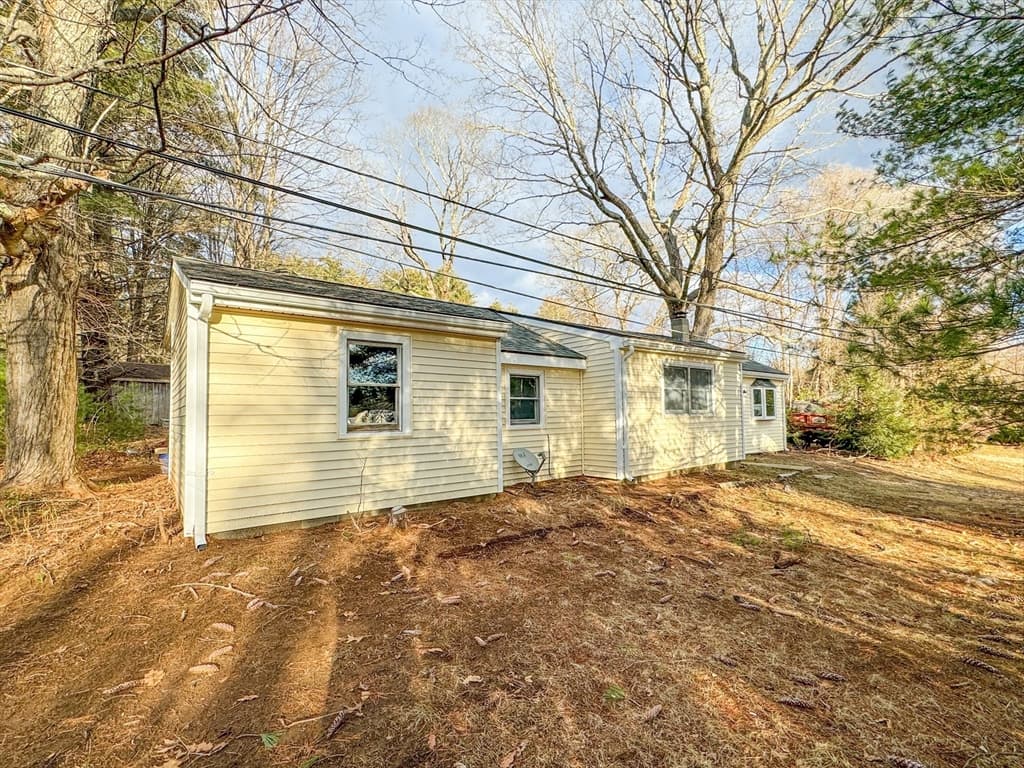 Mobile Home at 16 School House Cross Rd, Brookfield MA 01506, Brookfield, photo 35 of 39