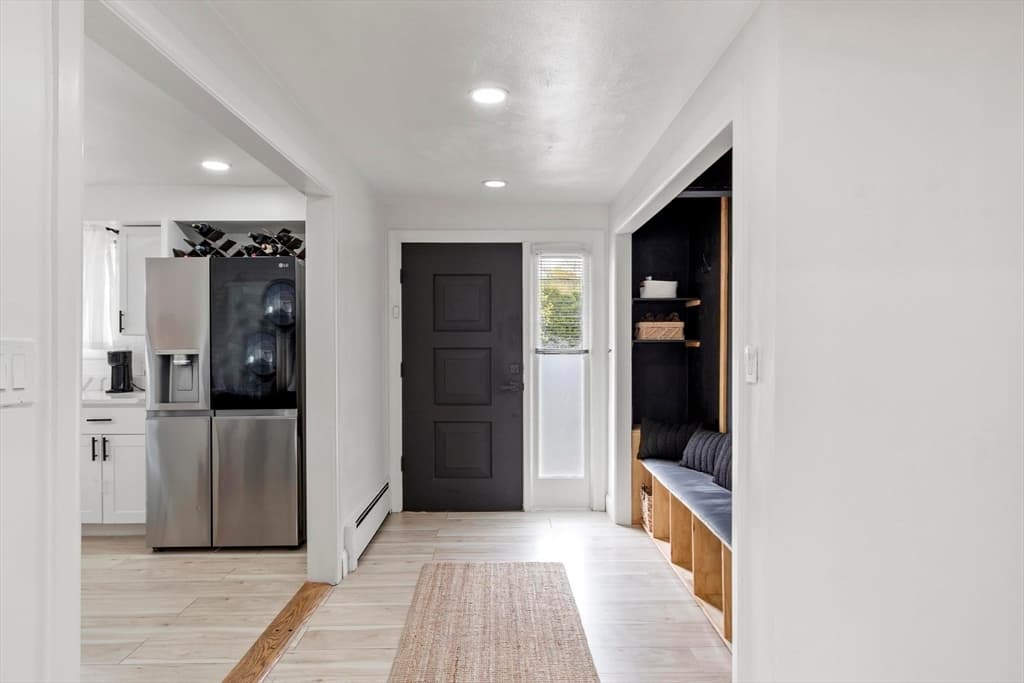 Single Family Residence at 82 Cornell Rd, Marblehead MA 01945, Marblehead, photo 8 of 42