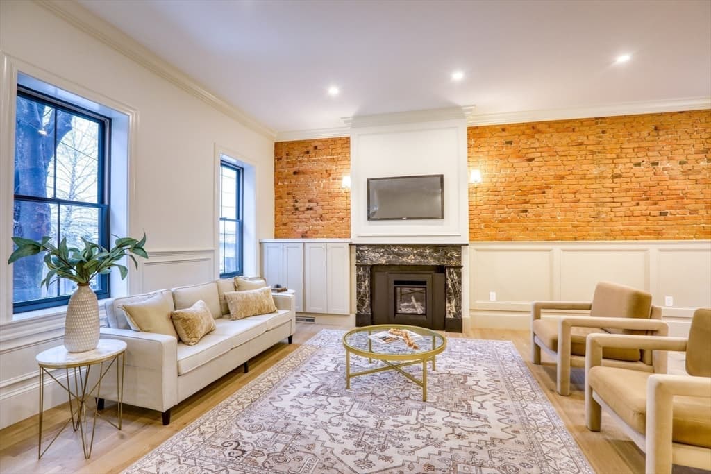 16 Chestnut Street, Boston MA 02129 photo 5