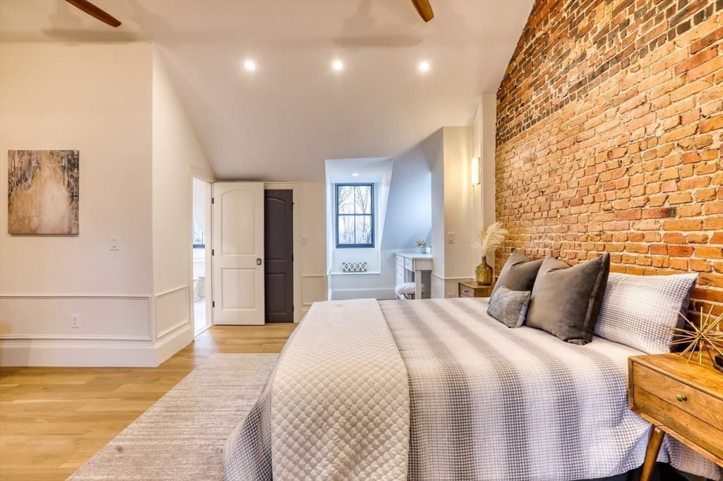 16 Chestnut Street, Boston MA 02129 photo 14
