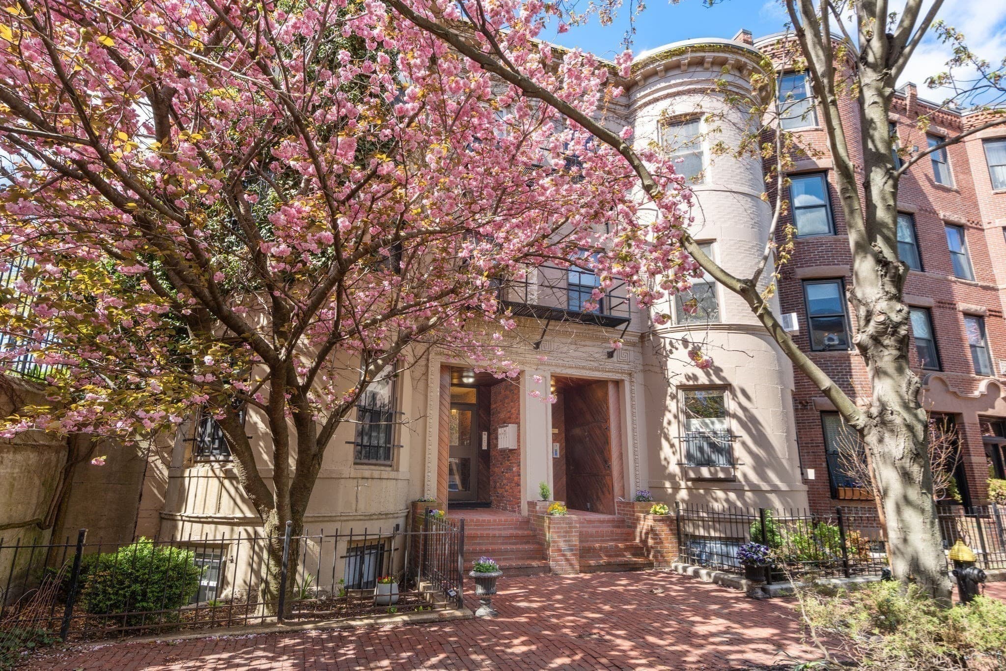 Condominium at 19 Albemarle St # 4, Boston MA 02115, photo 27 of 28