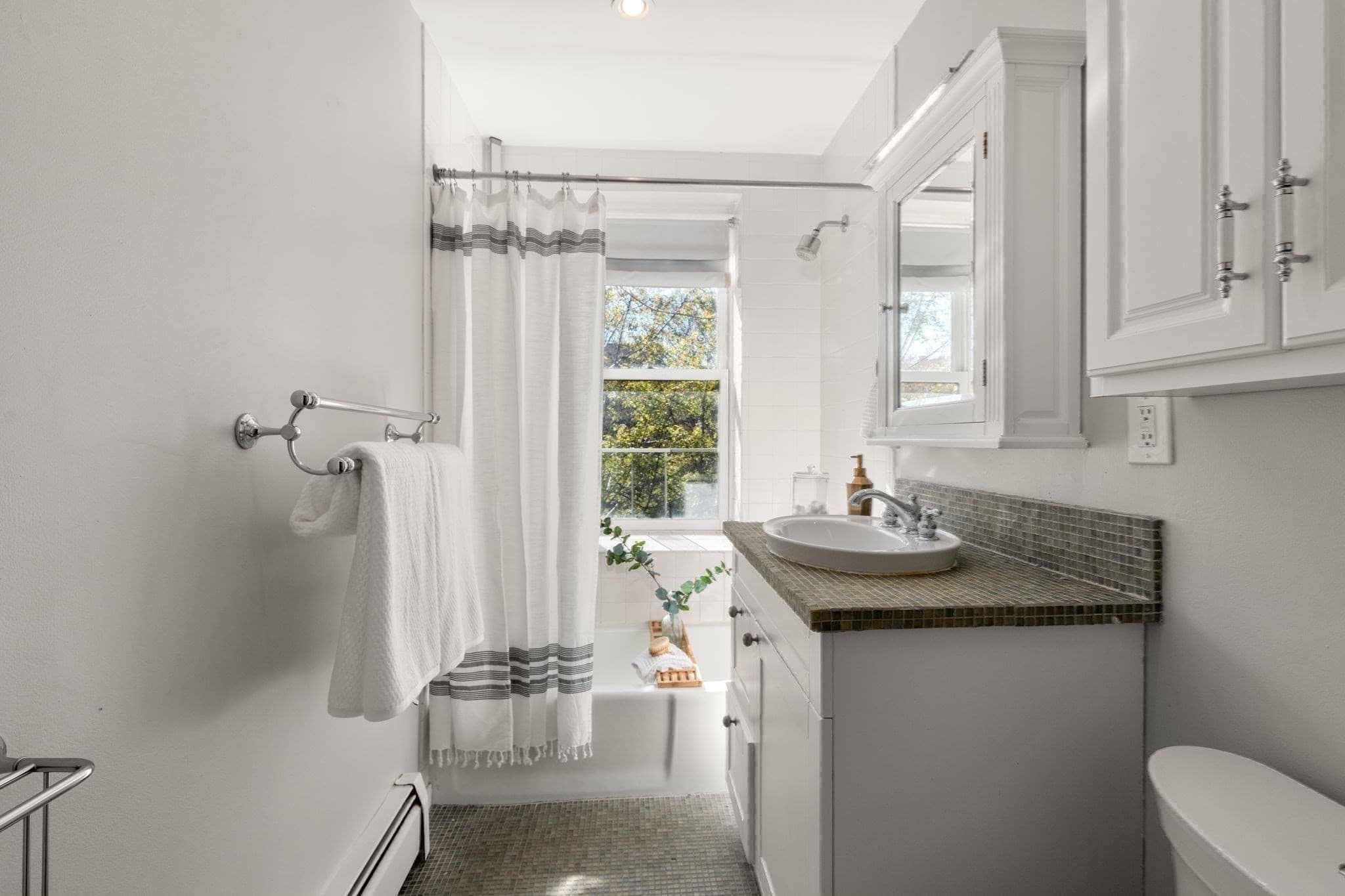Condominium at 19 Albemarle St # 4, Boston MA 02115, photo 13 of 28