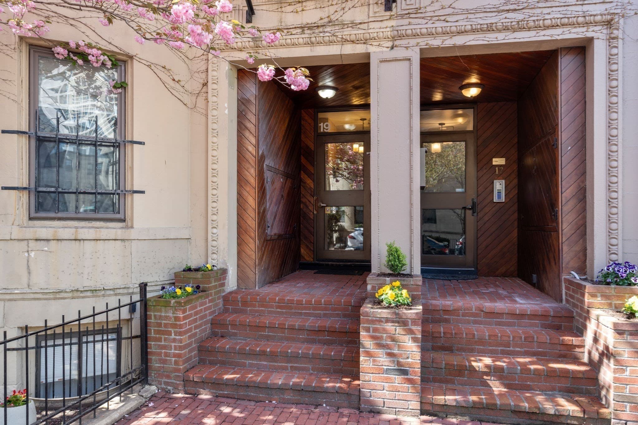 Condominium at 19 Albemarle St # 4, Boston MA 02115, photo 26 of 28