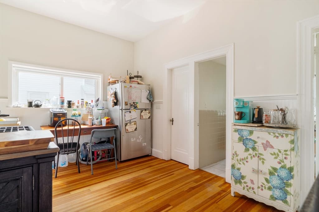 3 Family at 7 Carmel Street, Chelsea MA 02150, Chelsea, photo 9 of 24