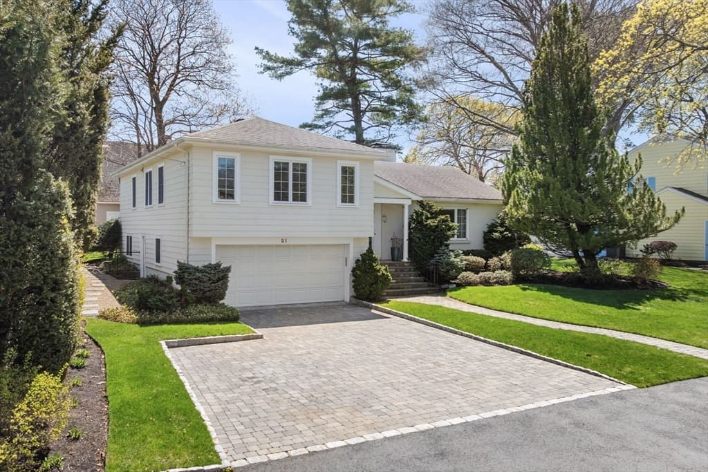 21 Phillips Avenue, Swampscott MA 01907