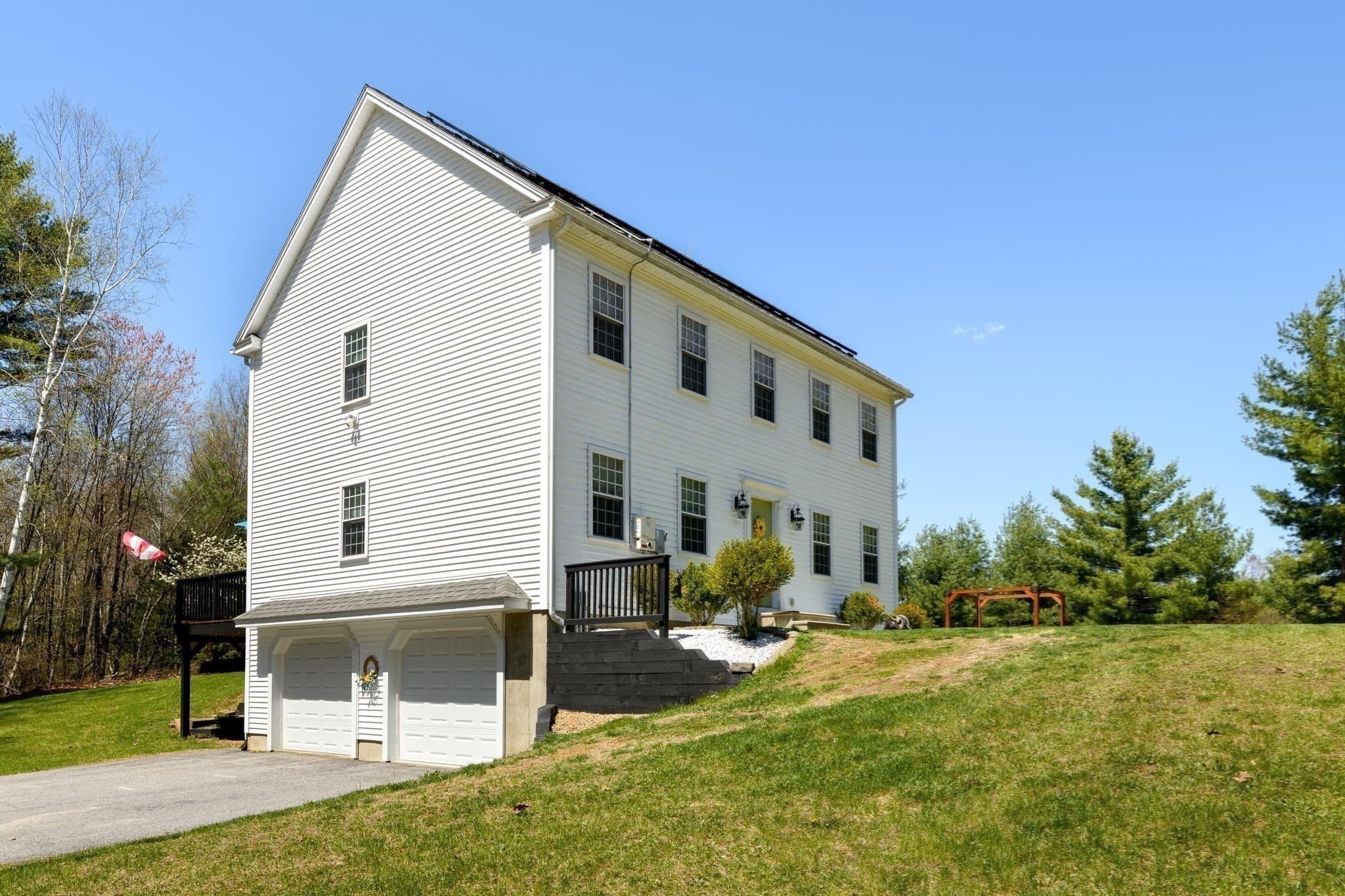 Single Family Residence at 72 New Braintree Rd, West Brookfield MA 01585, West Brookfield, photo 5 of 35