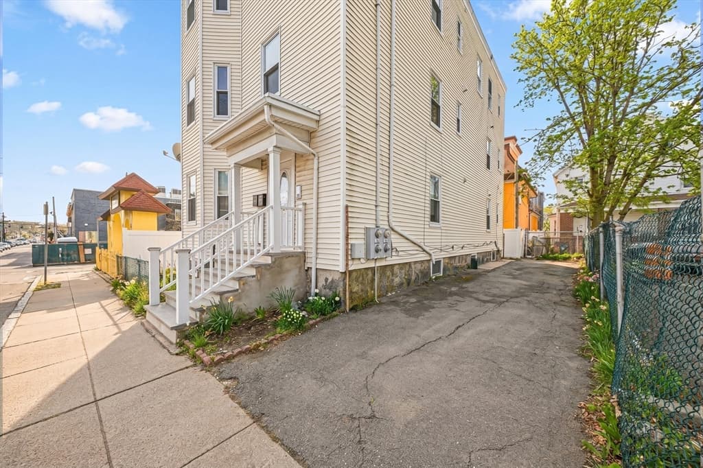 3 Family - 3 Units Up/Down at 117 Park St, Boston MA 02122, photo 28 of 35