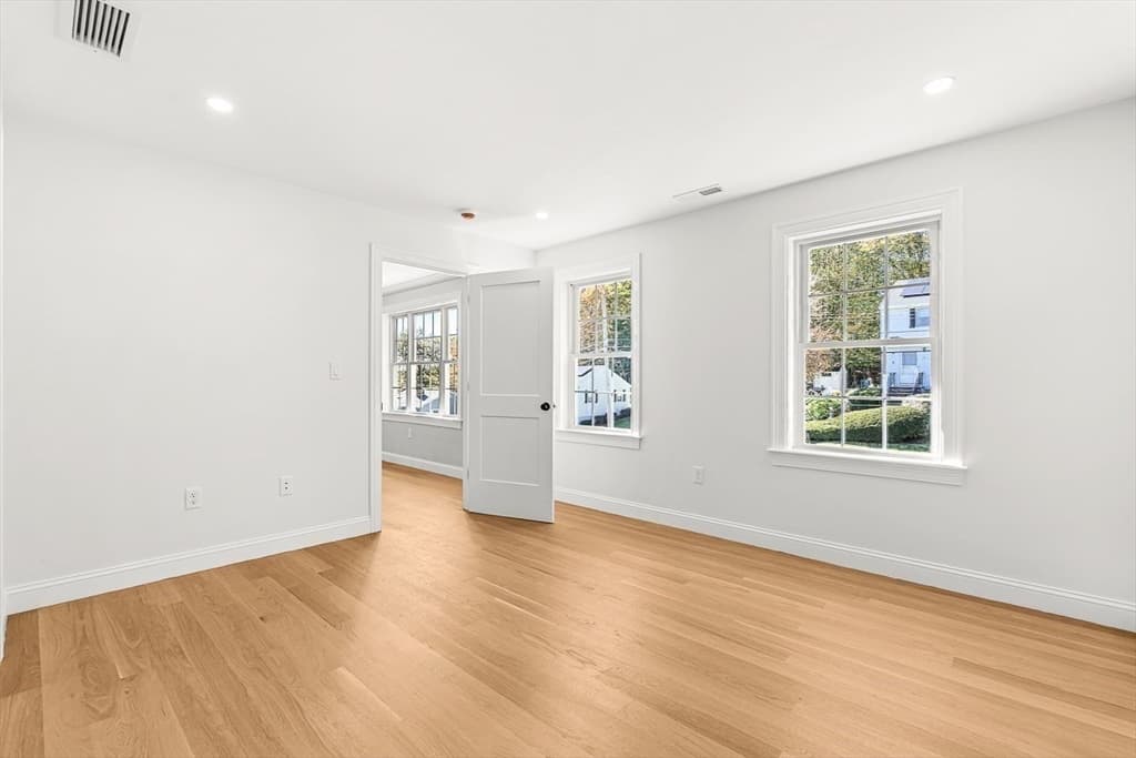 Single Family Residence at 14 Liana Street, Woburn MA 01801, Woburn, photo 22 of 42