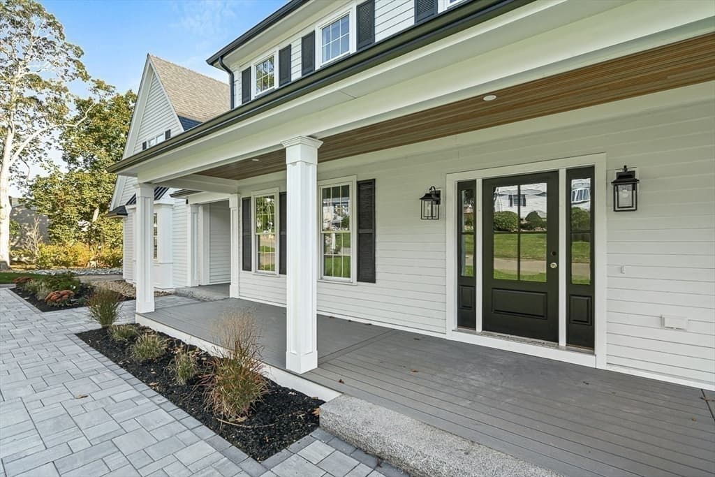 Single Family Residence at 14 Liana Street, Woburn MA 01801, Woburn, photo 5 of 42