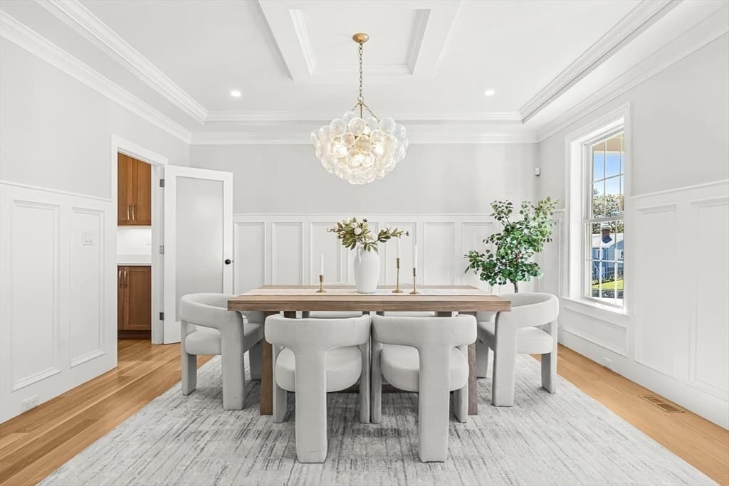 Single Family Residence at 14 Liana Street, Woburn MA 01801, Woburn, photo 14 of 42