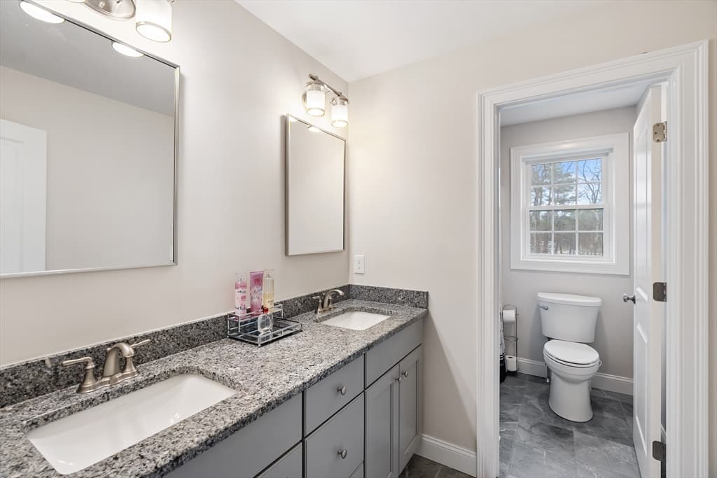 Single Family Residence at 44 Sheffield St, Windham NH 03087, Windham, photo 23 of 38