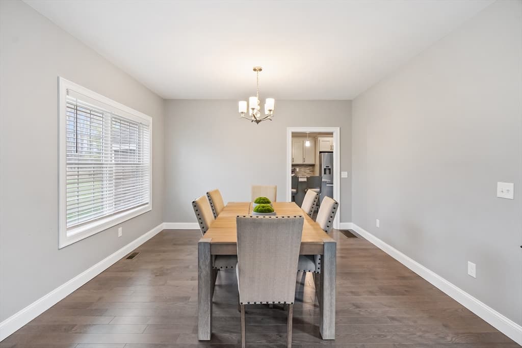 Single Family Residence at 44 Sheffield St, Windham NH 03087, Windham, photo 5 of 38