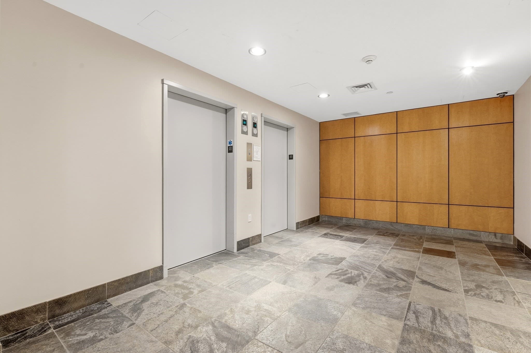 Condominium at 25 Channel Center St # 1107, Boston MA 02210, photo 26 of 36