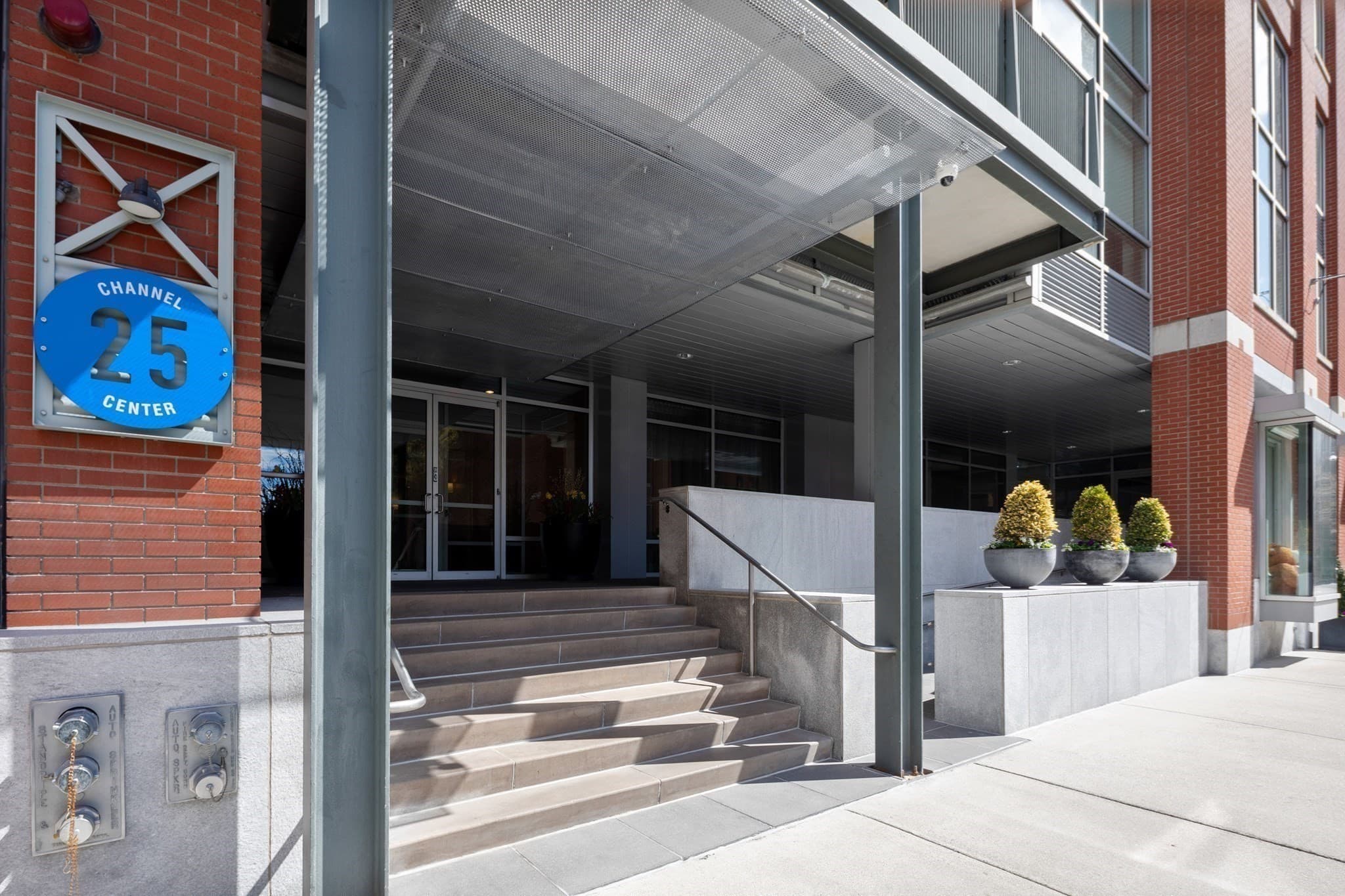 Condominium at 25 Channel Center St # 1107, Boston MA 02210, photo 30 of 36