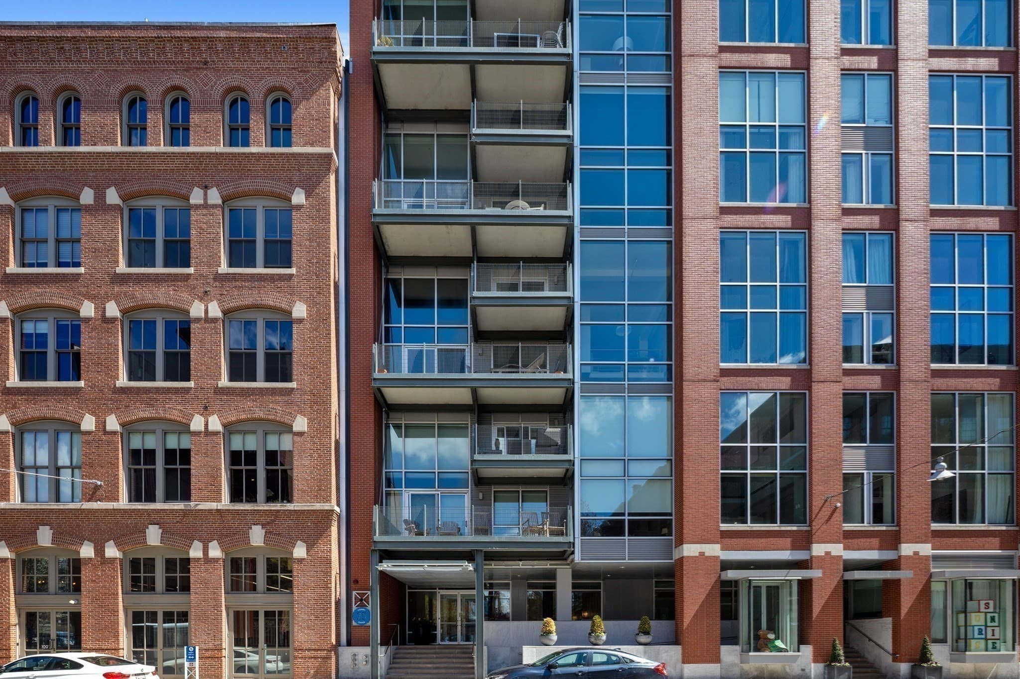 Condominium at 25 Channel Center St # 1107, Boston MA 02210, photo 33 of 36