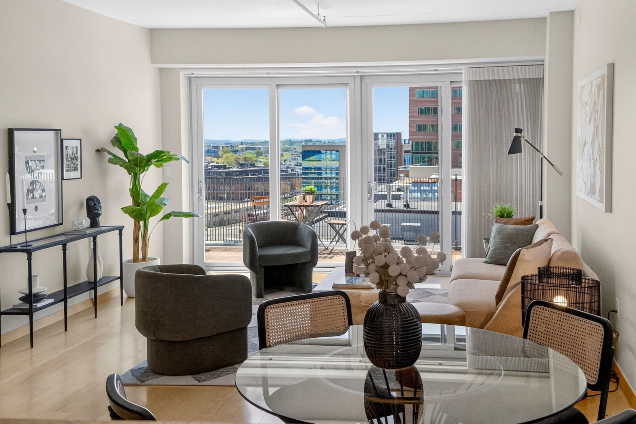 Condominium at 25 Channel Center St # 1107, Boston MA 02210, photo 8 of 36