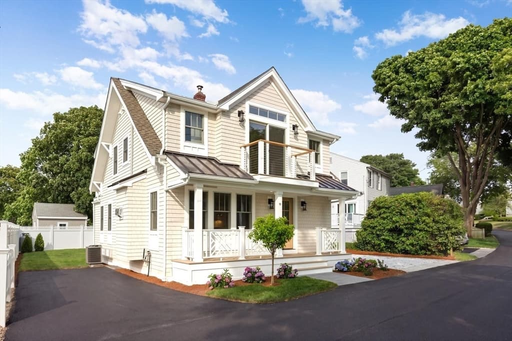 Single Family Residence at 10 Vesper Ave, Falmouth MA 02540, photo 2 of 42