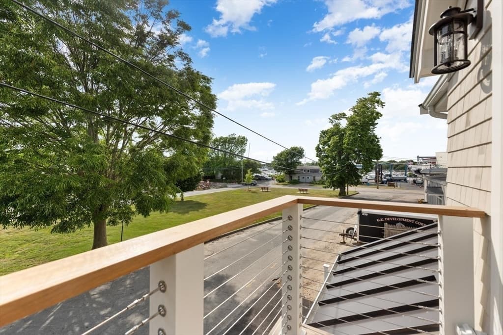 Single Family Residence at 10 Vesper Ave, Falmouth MA 02540, photo 10 of 42