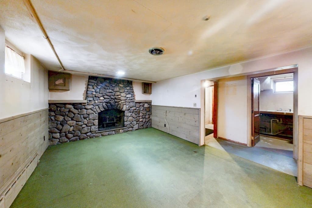Single Family Residence at 15 Rose St, Milton MA 02186, photo 13 of 18