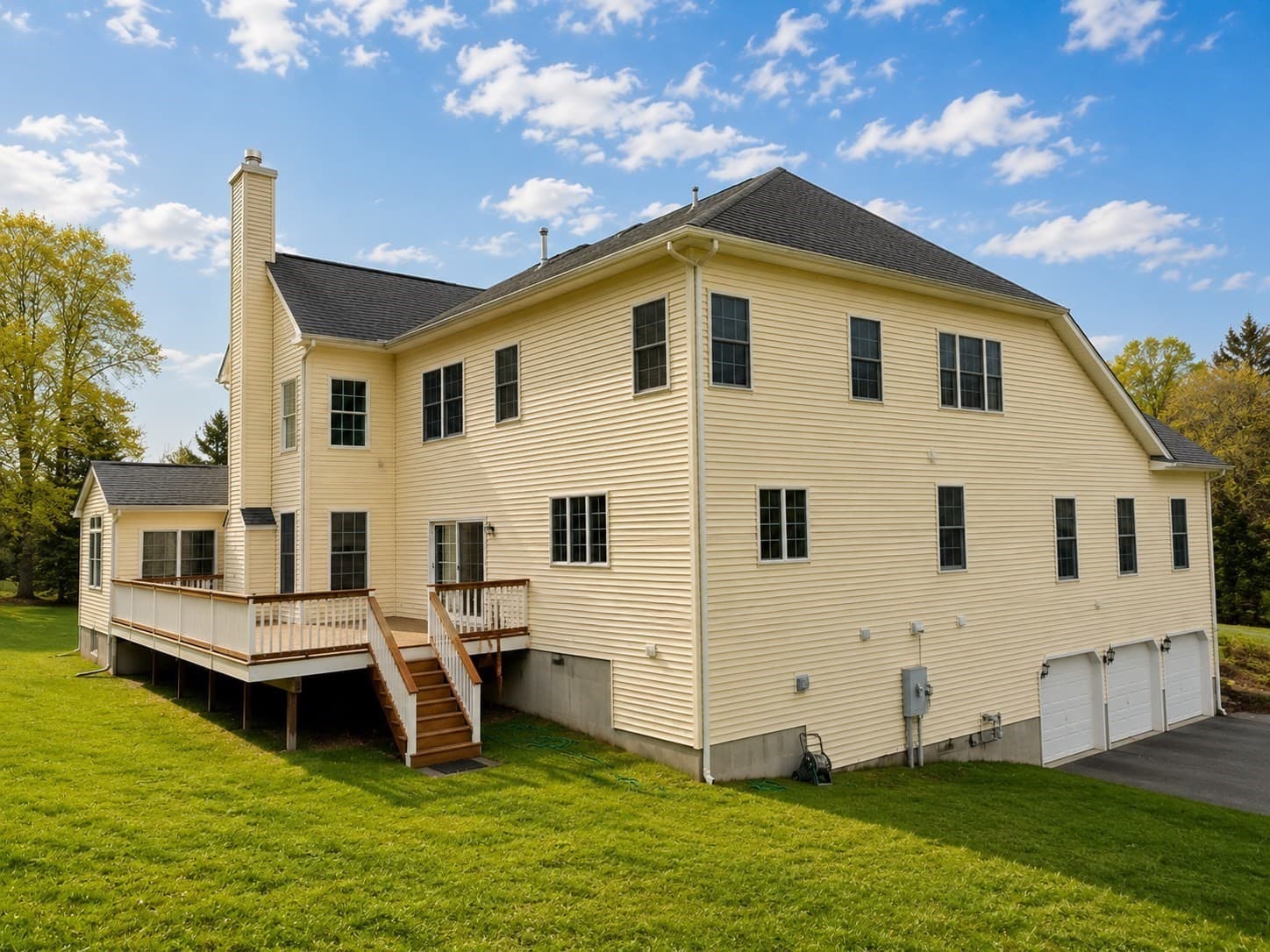Single Family Residence at 4 Summit Way, Hopkinton MA 01748, Hopkinton, photo 4 of 37