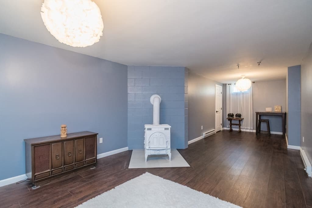 Condominium at 6 Duncan Dr # B, Deerfield MA 01373, Deerfield, photo 22 of 33