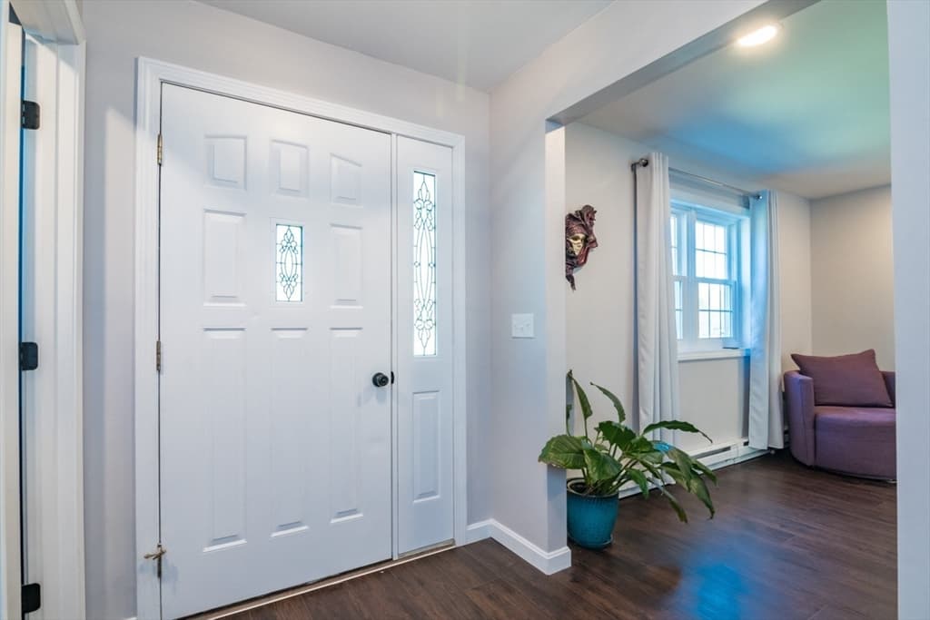 Condominium at 6 Duncan Dr # B, Deerfield MA 01373, Deerfield, photo 3 of 33