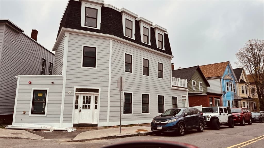 Condominium at 804-806 Saratoga # 2, Boston MA 02128, Boston, photo 5 of 8