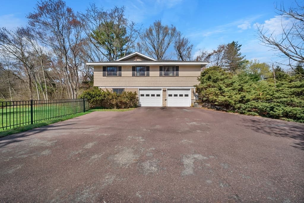 14 October Ln, Weston MA 02493 photo 4