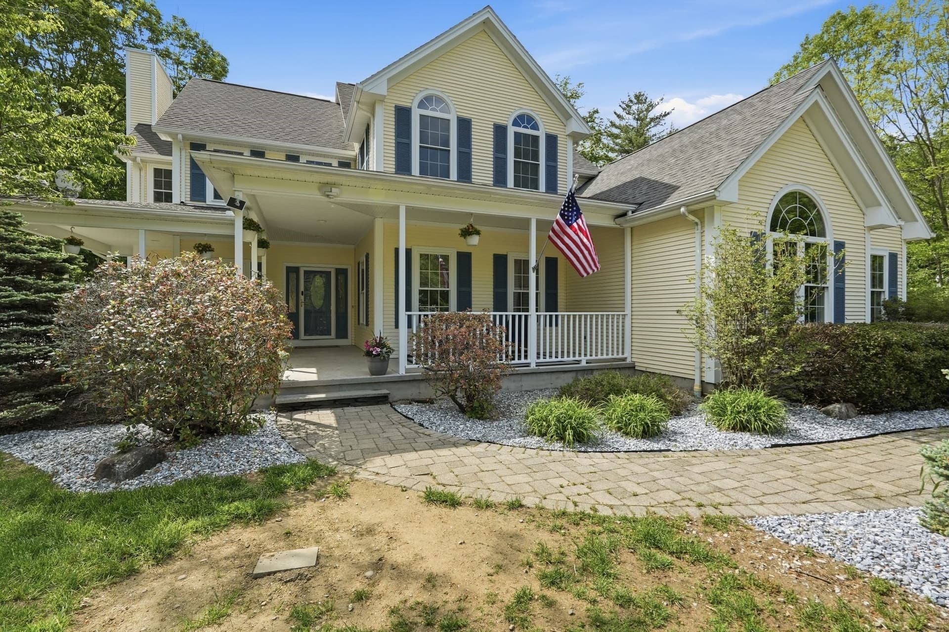 Single Family Residence at 81 Sheffield Dr, Belchertown MA 01007, photo 3 of 40