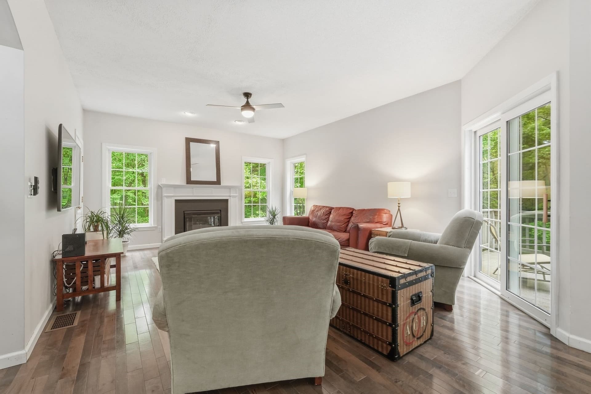 Single Family Residence at 81 Sheffield Dr, Belchertown MA 01007, photo 9 of 40