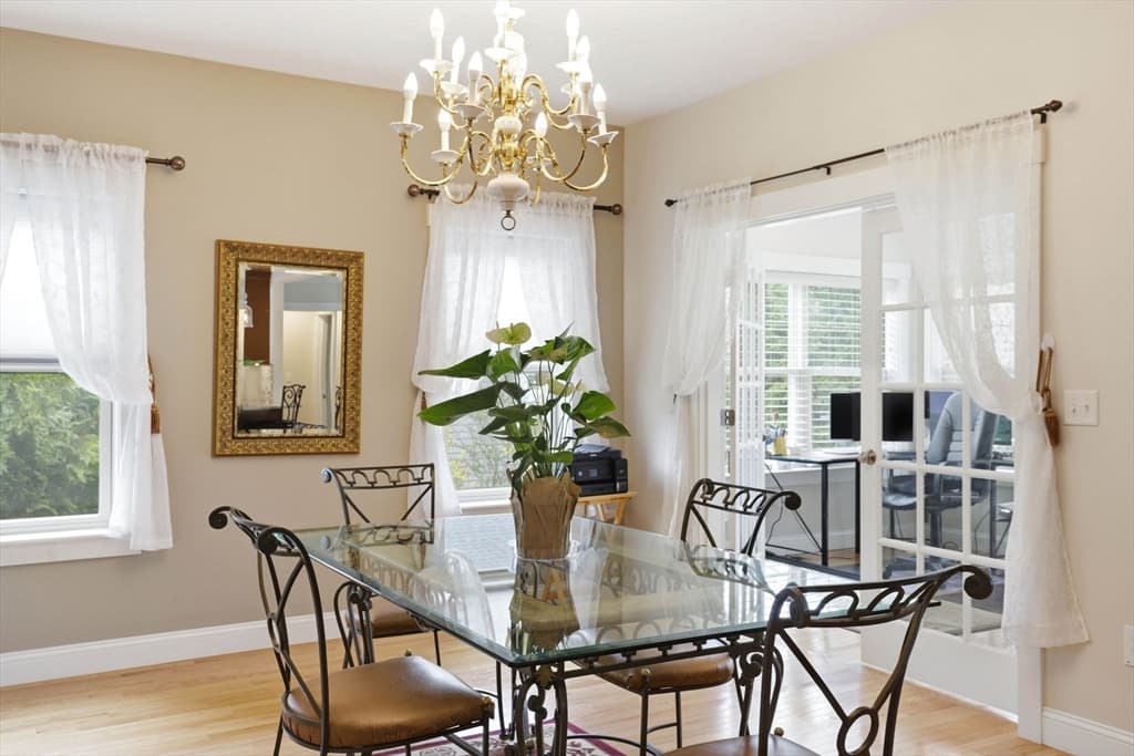 Single Family Residence at 15 Southview Way, Plymouth MA 02360, photo 4 of 24