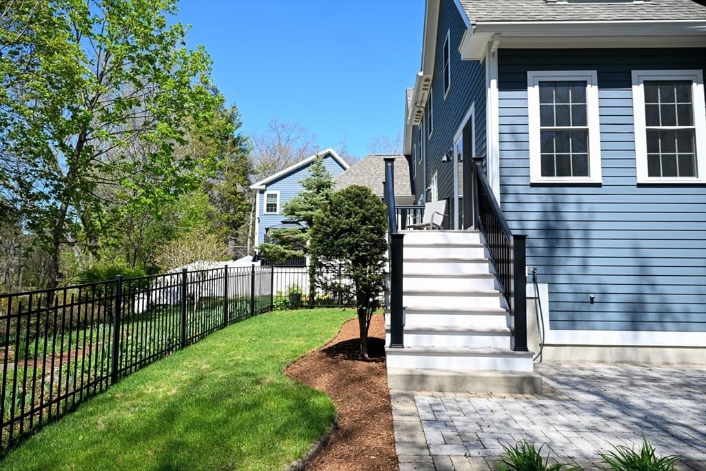 Condominium at 60 Harding St # C, Medfield MA 02052, Medfield, photo 3 of 41