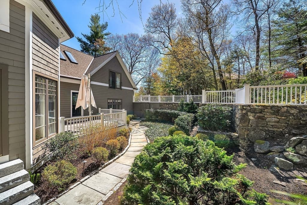 1 Graystone Ln, Weston MA 02493 photo 36